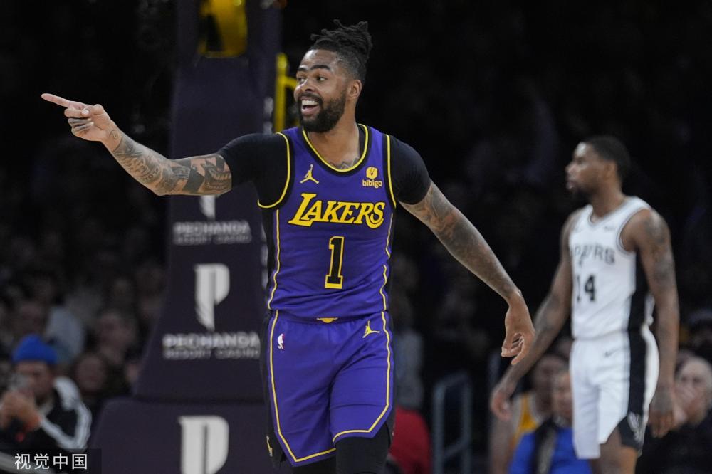 通过坚守自 通过坚守自